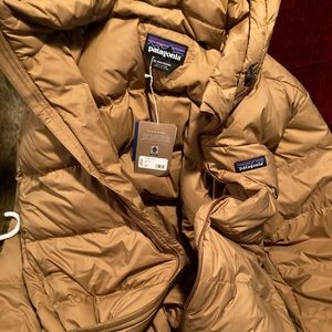 Patagonia men’s silent down jacket